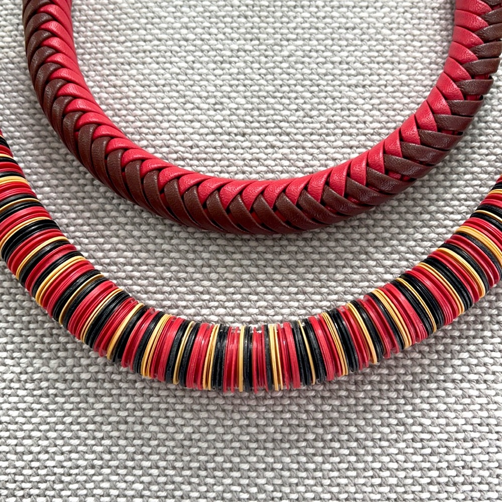 BCBGMaxAzria stackable necklace set - Picture 2 of 3